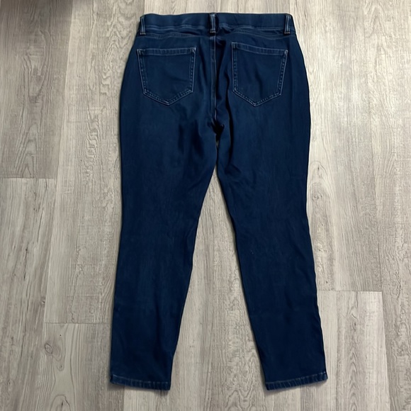 Amazon Essentials Slimming Jeggings - Picture 2 of 7